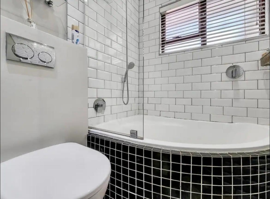 2 Bedroom Property for Sale in Three Anchor Bay Western Cape